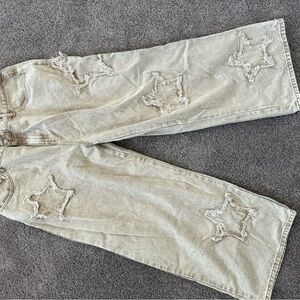 Star Patterned Wide-Leg Jeans